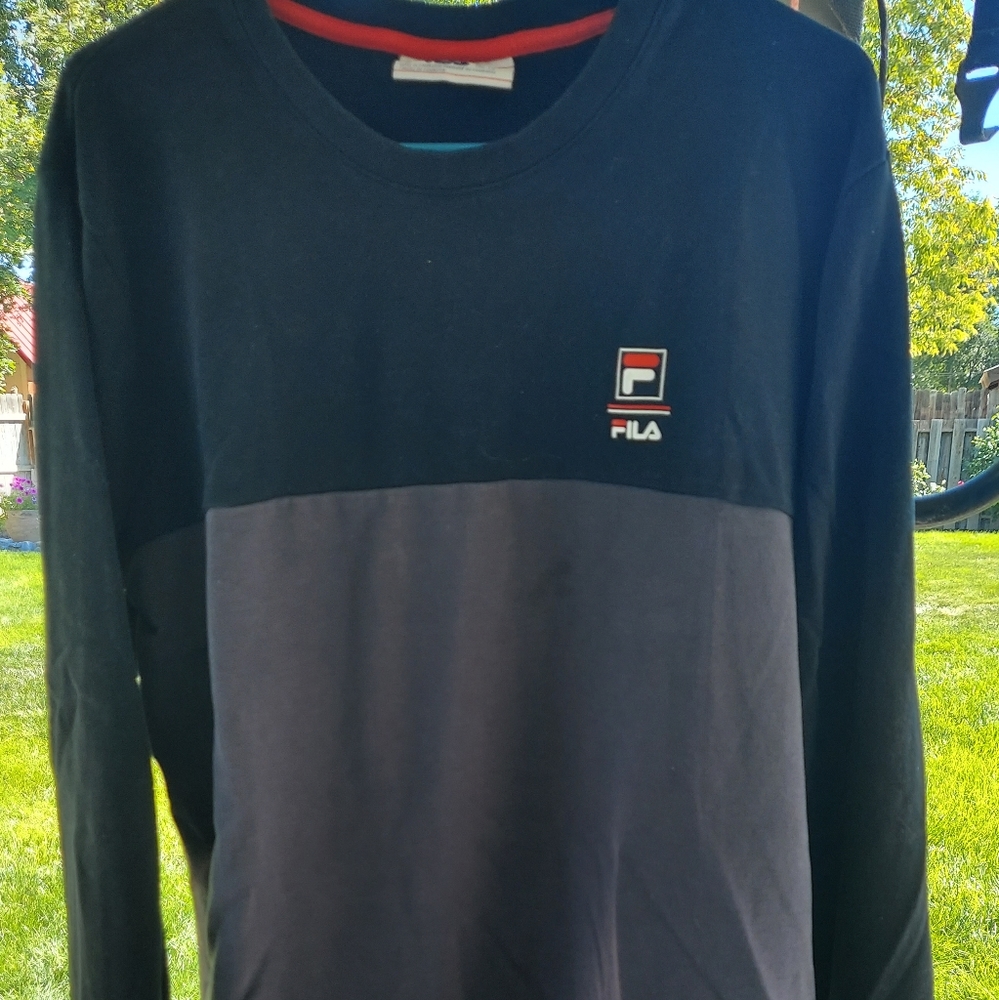 Men's Fila crew neck top